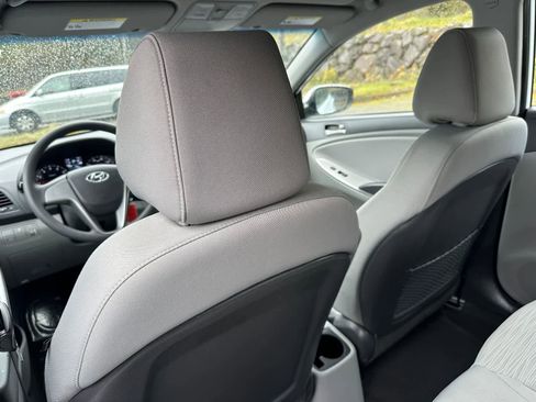 Used 2016 Hyundai Accent SE FWD image 10