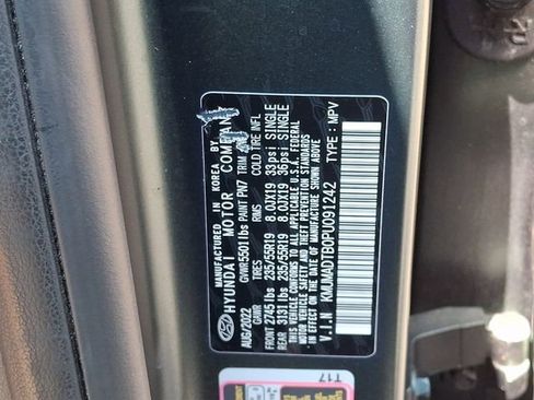 Used 2023 Genesis GV70 2.5T w/ Advanced Package AWD/4WD image 29