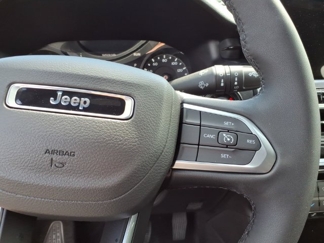 New 2026 Jeep Compass Latitude AWD/4WD image 10