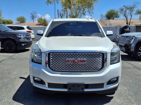 Used 2017 GMC Yukon XL Denali w/ Open Road Package AWD/4WD image 2