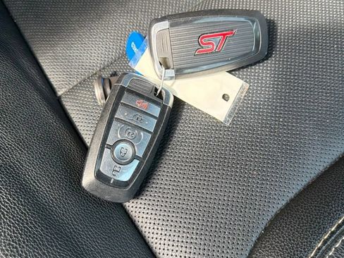 Used 2024 Ford Explorer ST w/ Equipment Group 401A AWD/4WD image 24