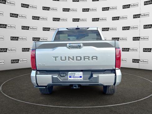 Used 2022 Toyota Tundra Capstone AWD/4WD image 5