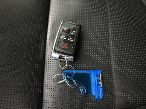 Used 2020 Jaguar I-PACE HSE image 53