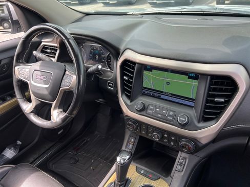 Used 2019 GMC Acadia Denali w/ Technology Package image 28