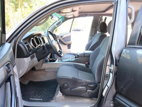 Used 2005 Toyota 4Runner Sport AWD/4WD image 16