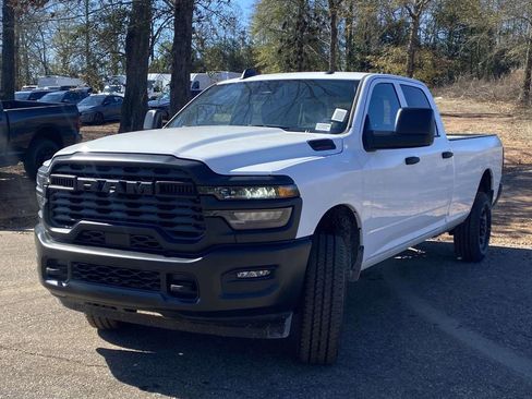 New 2026 RAM 2500 Tradesman AWD/4WD image 3