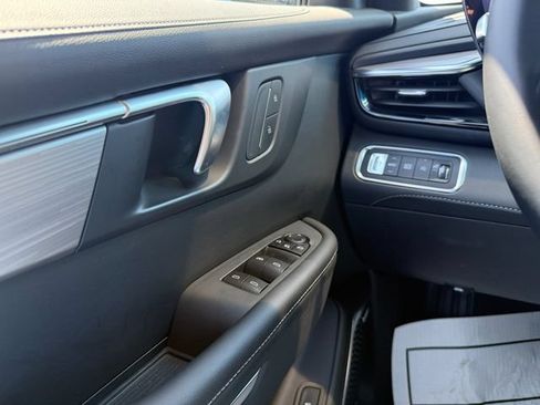 Used 2026 Buick Enclave Preferred FWD image 30