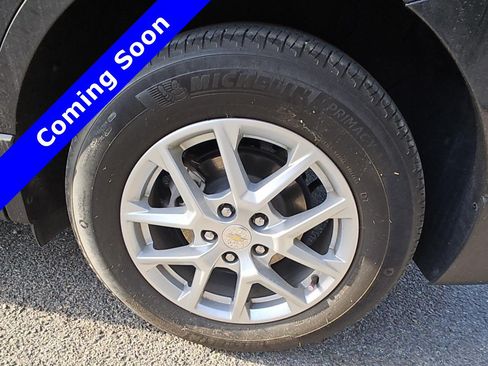 Used 2022 Chevrolet Equinox LS w/ LS Convenience Package FWD image 13
