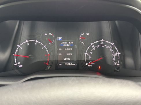 Used 2021 Toyota 4Runner SR5 AWD/4WD image 13