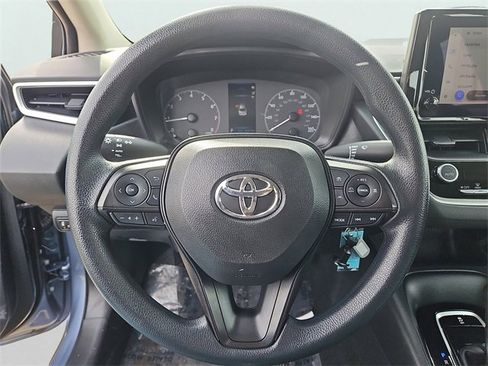 Used 2023 Toyota Corolla LE image 23