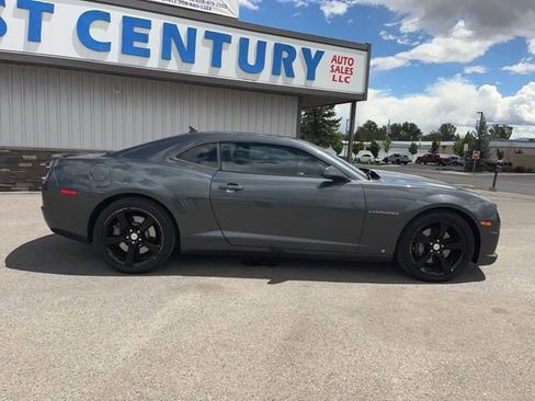 Used 2010 Chevrolet Camaro SS RWD image 17