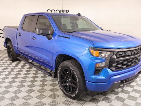 Used 2023 Chevrolet Silverado 1500 Custom AWD/4WD image 1