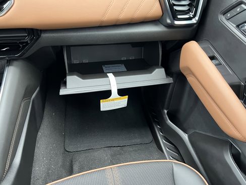 New 2026 GMC Canyon AT4 image 32