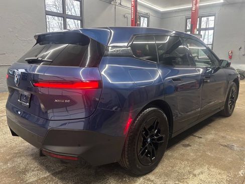 Used 2024 BMW iX xDrive50 w/ Premium Package image 5