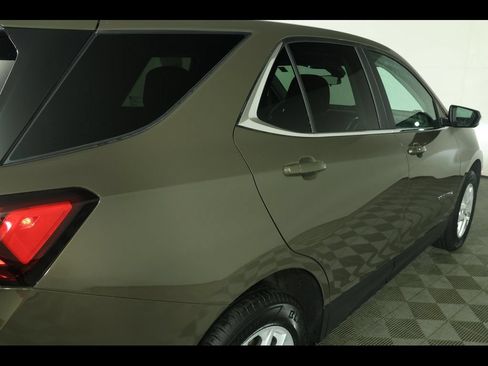 Used 2023 Chevrolet Equinox LT FWD image 17