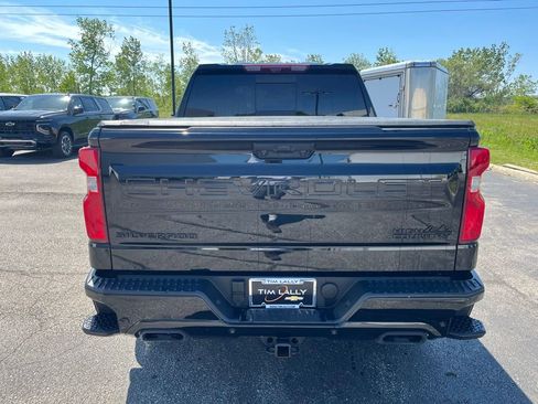 Used 2025 Chevrolet Silverado 1500 High Country w/ Midnight Edition AWD/4WD image 6