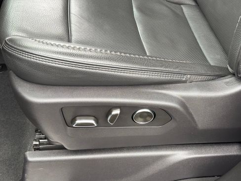 Used 2024 GMC Sierra 1500 Denali AWD/4WD image 16