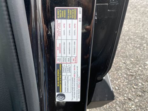 Used 2024 Nissan Rogue SV image 31