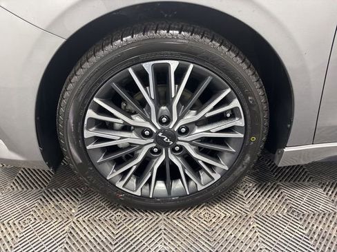 Used 2024 Kia Forte GT-Line w/ GT-Line Premium Package FWD image 9