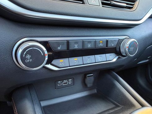 Used 2021 Nissan Altima 2.5 SR w/ SR Premium Package FWD image 33