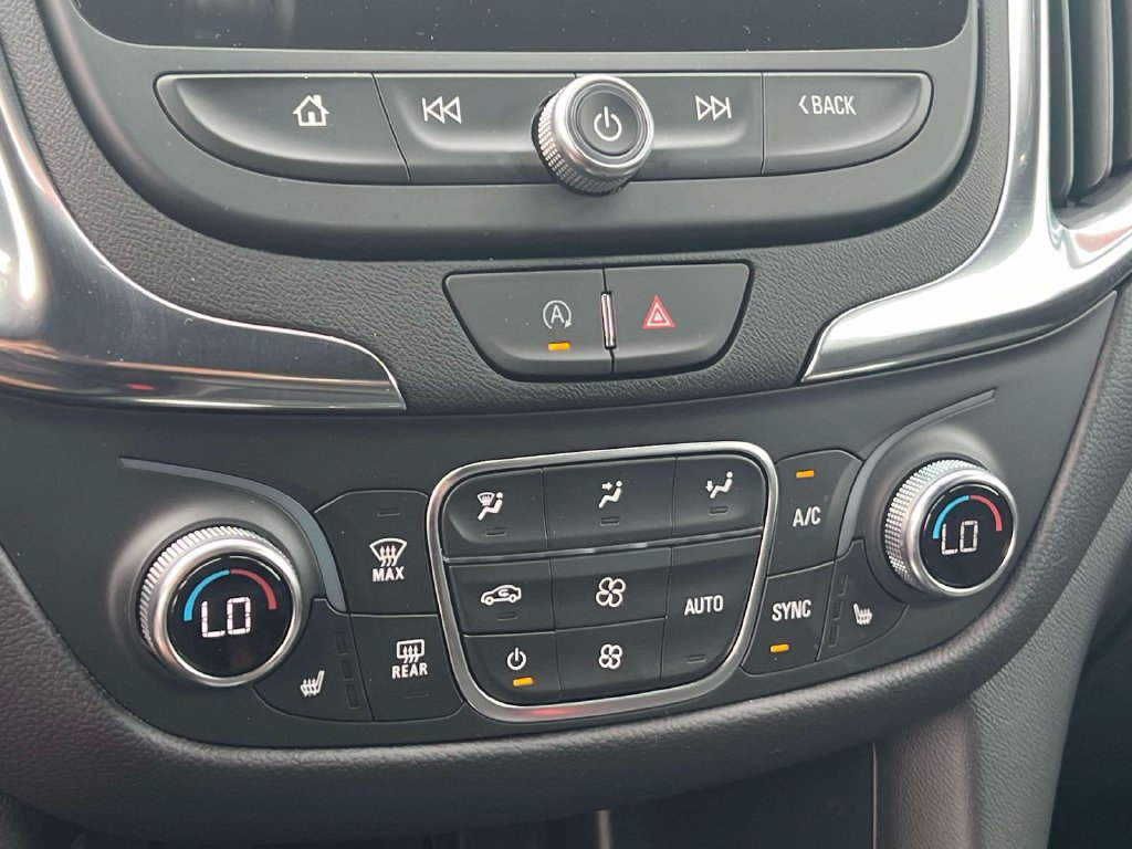 Used 2024 Chevrolet Equinox LT FWD image 32