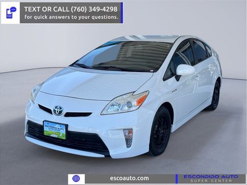 Used 2015 Toyota Prius Four FWD image 1