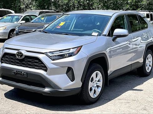 Used 2024 Toyota RAV4 LE FWD image 3