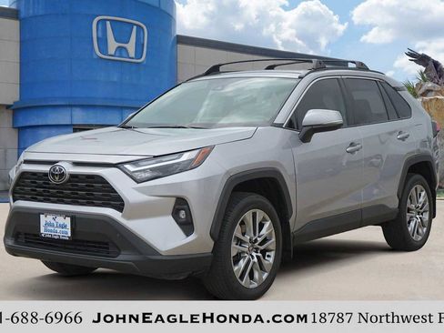 Used 2024 Toyota RAV4 XLE Premium image 1