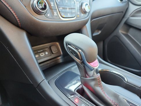 Used 2022 Chevrolet Equinox RS w/ Infotainment Package FWD image 23