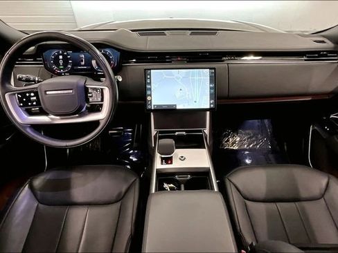 Used 2024 Land Rover Range Rover Autobiography AWD/4WD image 17
