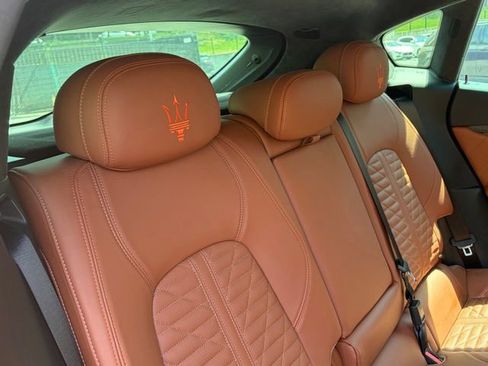 Used 2023 Maserati Levante F Tributo AWD/4WD image 42