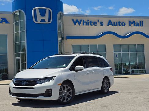 Used 2025 Honda Odyssey Touring image 40