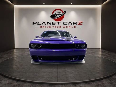 Used 2016 Dodge Challenger R/T Scat Pack w/ Leather Interior Group RWD image 8