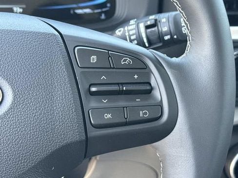 New 2026 Hyundai Venue SEL FWD image 27