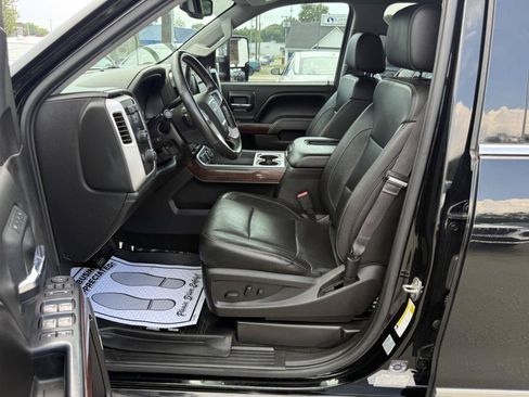 Used 2017 GMC Sierra 1500 SLT w/ SLT Premium Package AWD/4WD image 9