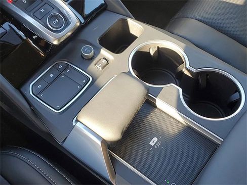 Used 2023 Acura MDX SH-AWD w/ Technology Package image 35