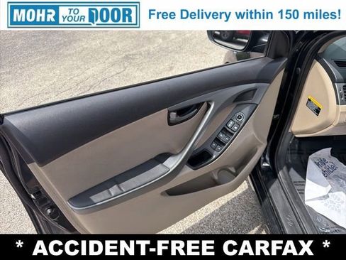 Used 2015 Hyundai Elantra SE w/ Option Group 02 FWD image 10