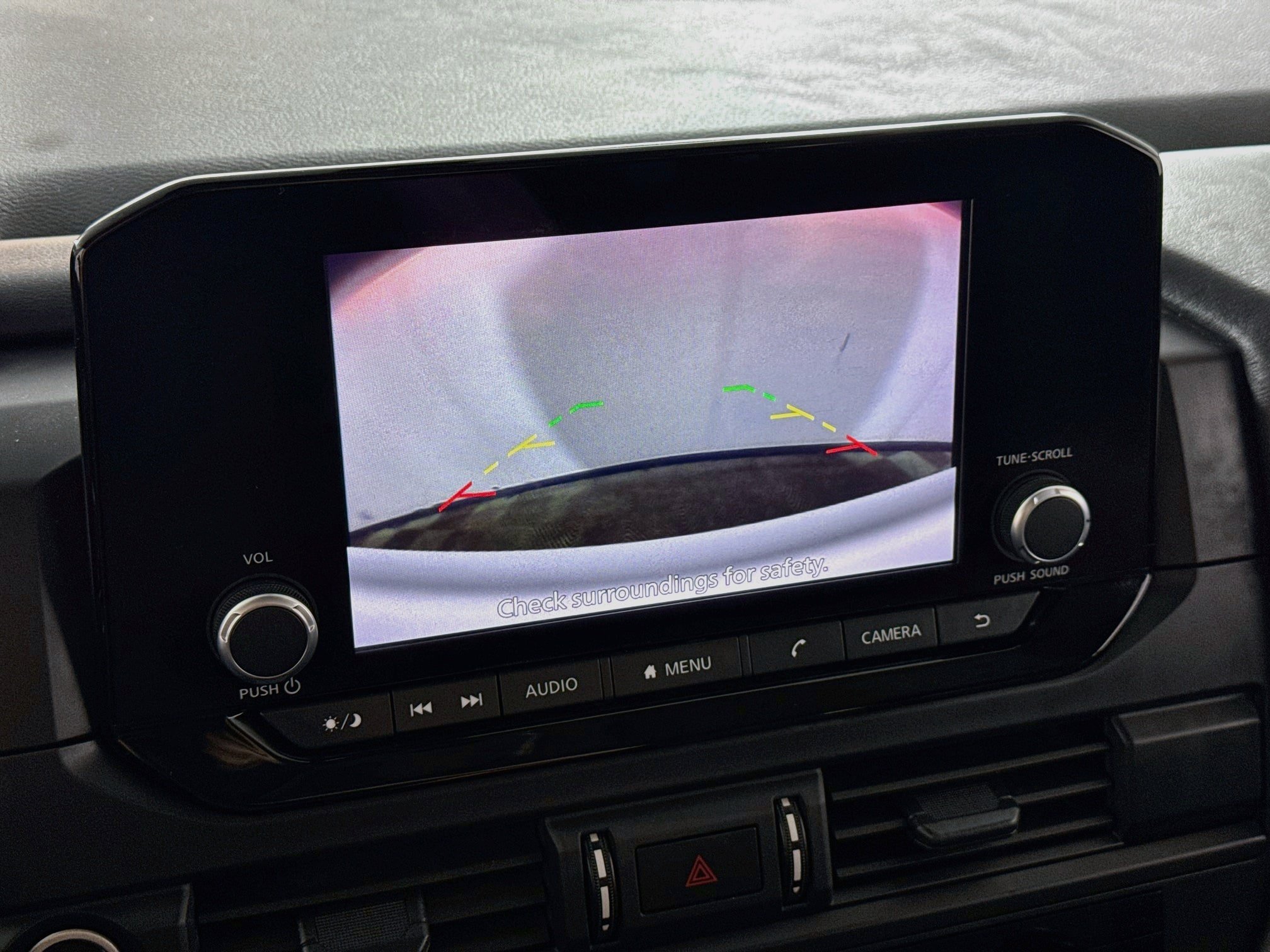 Used 2024 Nissan Pathfinder S AWD/4WD image 3