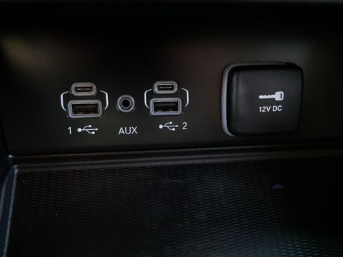 Used 2023 Jeep Grand Cherokee Altitude AWD/4WD image 28