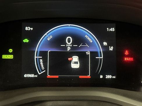 Used 2025 Toyota Camry SE FWD image 18