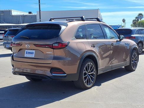 Used 2025 MAZDA CX-70 Plug-In Hybrid w/ Premium Pkg image 7