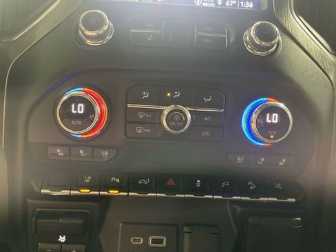 Used 2022 GMC Sierra 2500 Denali image 19