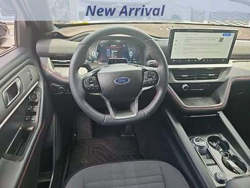 Used 2025 Ford Explorer ST-Line AWD/4WD image 8
