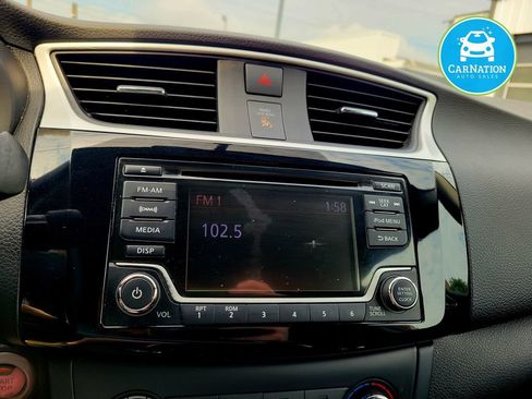 Used 2017 Nissan Sentra SV FWD image 21