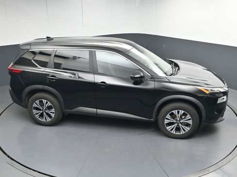 Used 2023 Nissan Rogue SV image 30