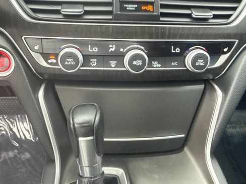 Used 2022 Honda Accord EX-L image 29