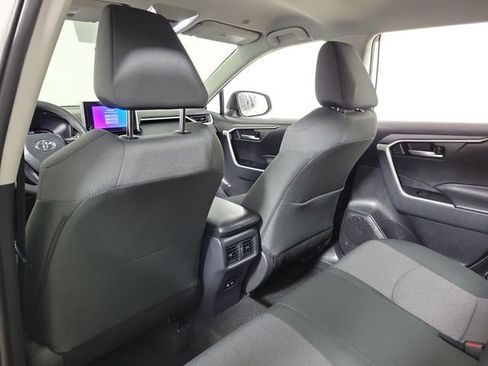 Used 2025 Toyota RAV4 XLE FWD image 11