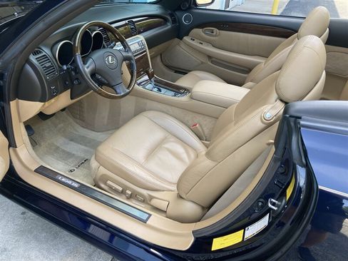Used 2008 Lexus SC 430 Convertible RWD image 14
