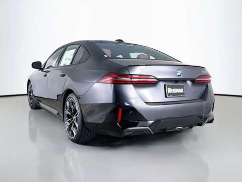 New 2026 BMW 530i RWD image 5