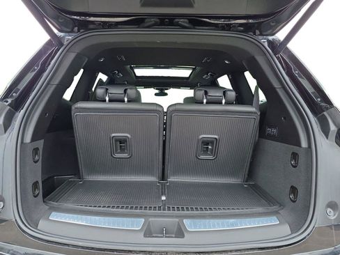 Used 2025 Cadillac XT6 Sport w/ LPO, Floor Liner Package AWD/4WD image 24
